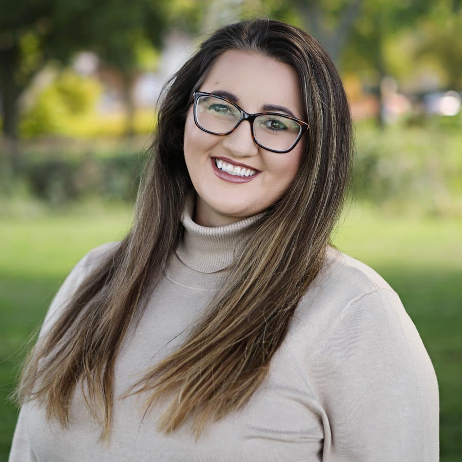 Kat - Artisan Dental Staff